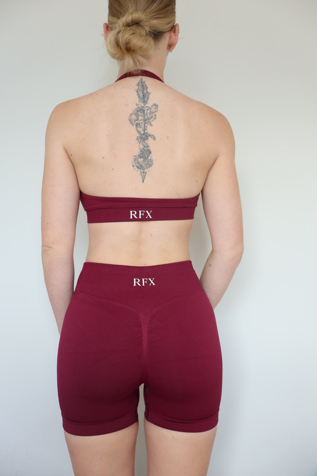 Form & Flow halter crop - Winterberry