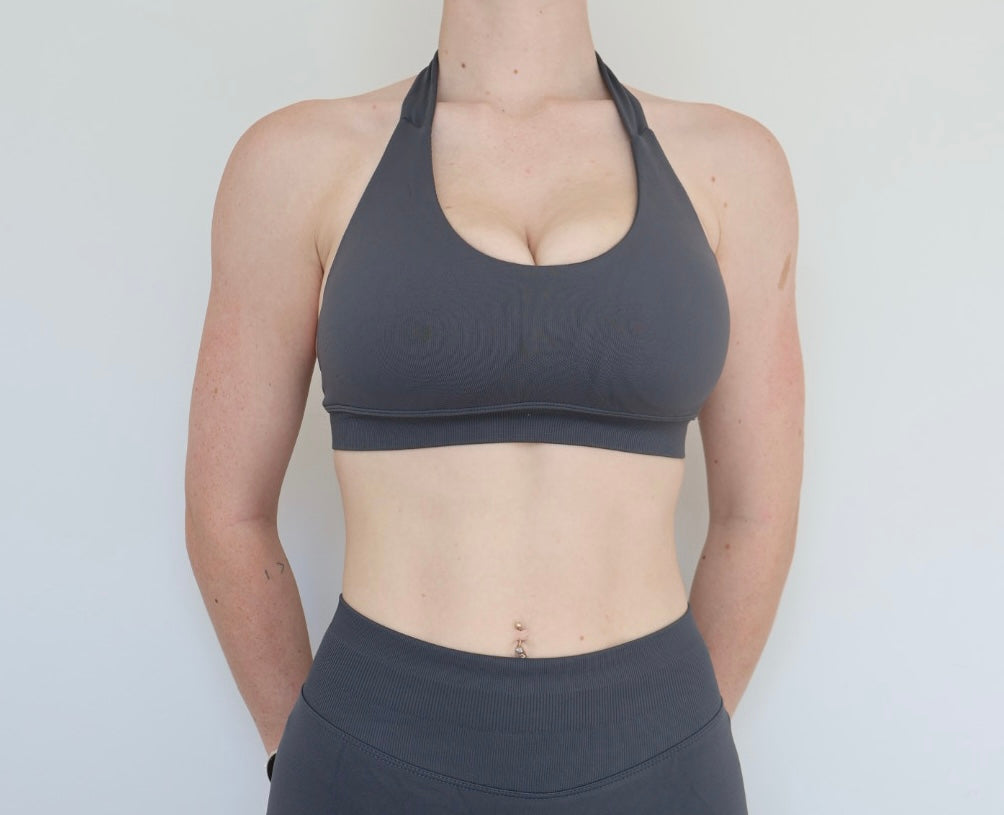 Form & Flow halter crop - Grey