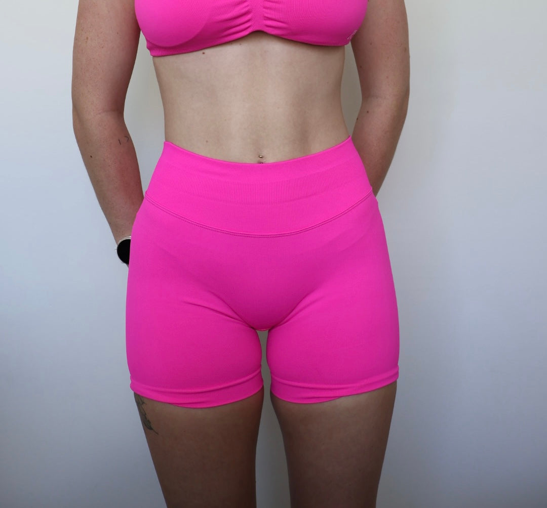Silhouette X Short￼ - Barbie