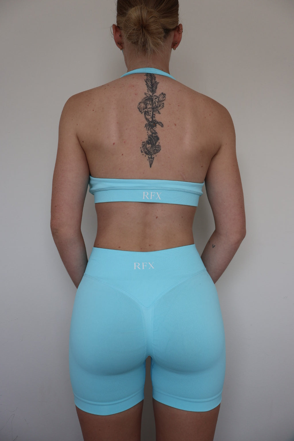 Silhouette X Shorts - Coastal Sky￼